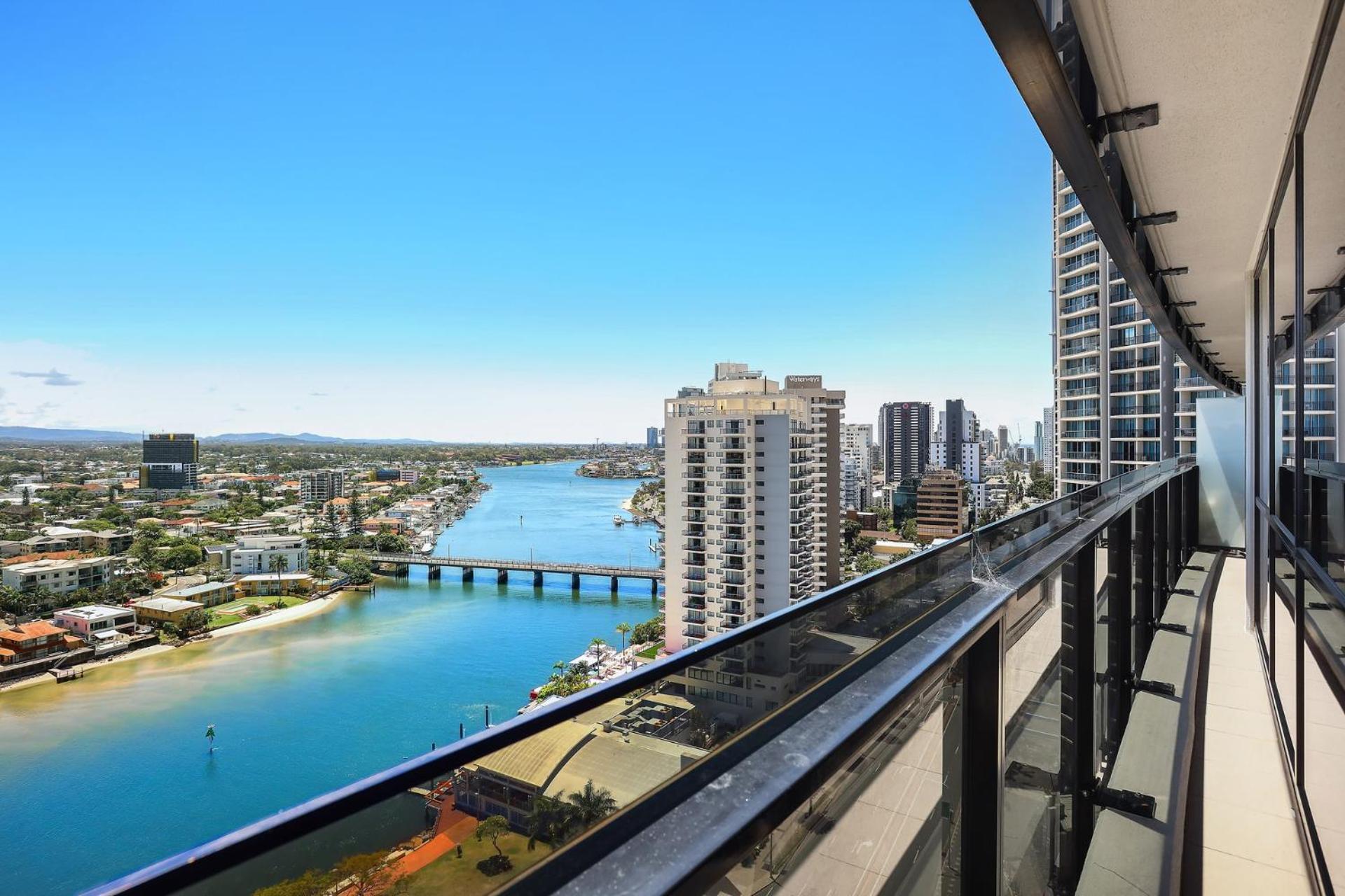 Circle On Cavill 2, 3, 4 & 5 Bedroom Skyhomes & Sub Penthouses By Gold Coast Holidays Экстерьер фото