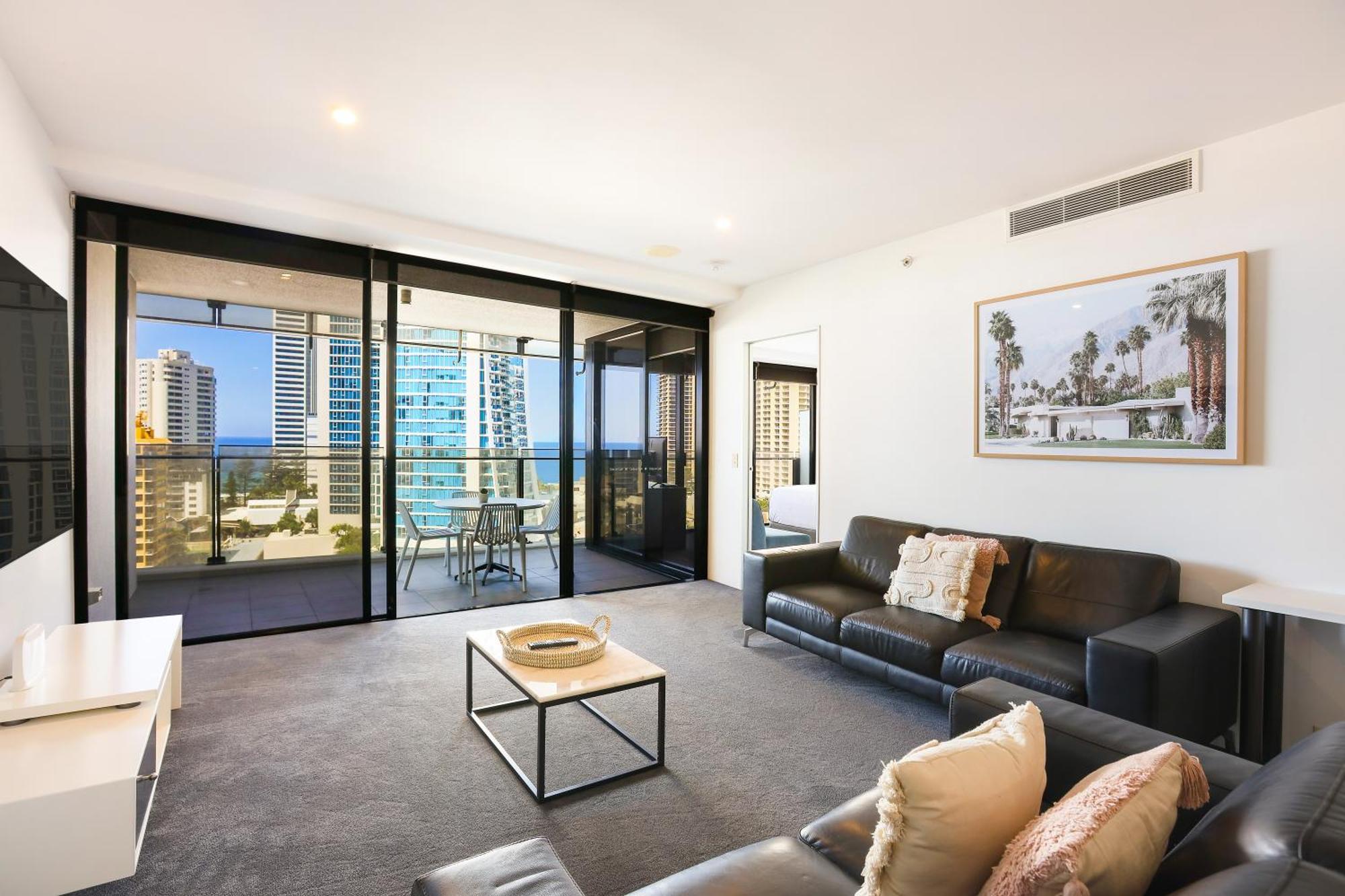 Circle On Cavill 2, 3, 4 & 5 Bedroom Skyhomes & Sub Penthouses By Gold Coast Holidays Экстерьер фото