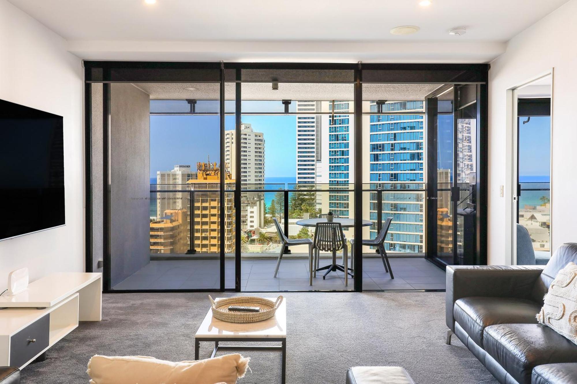 Circle On Cavill 2, 3, 4 & 5 Bedroom Skyhomes & Sub Penthouses By Gold Coast Holidays Экстерьер фото