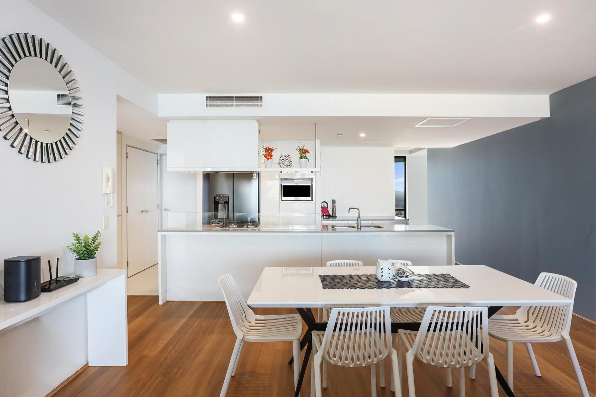 Circle On Cavill 2, 3, 4 & 5 Bedroom Skyhomes & Sub Penthouses By Gold Coast Holidays Экстерьер фото